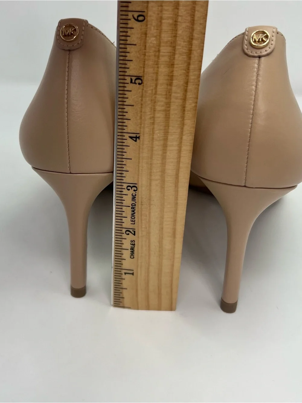 Michael Kors Dorothy Flex Pump Women's Leather Pointed Toe 2.75